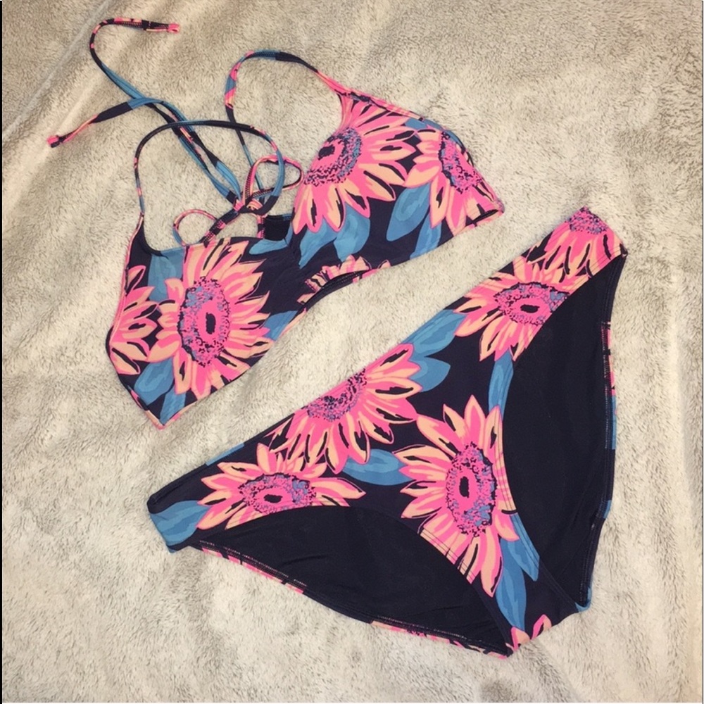 Aerie floral bathing suit top